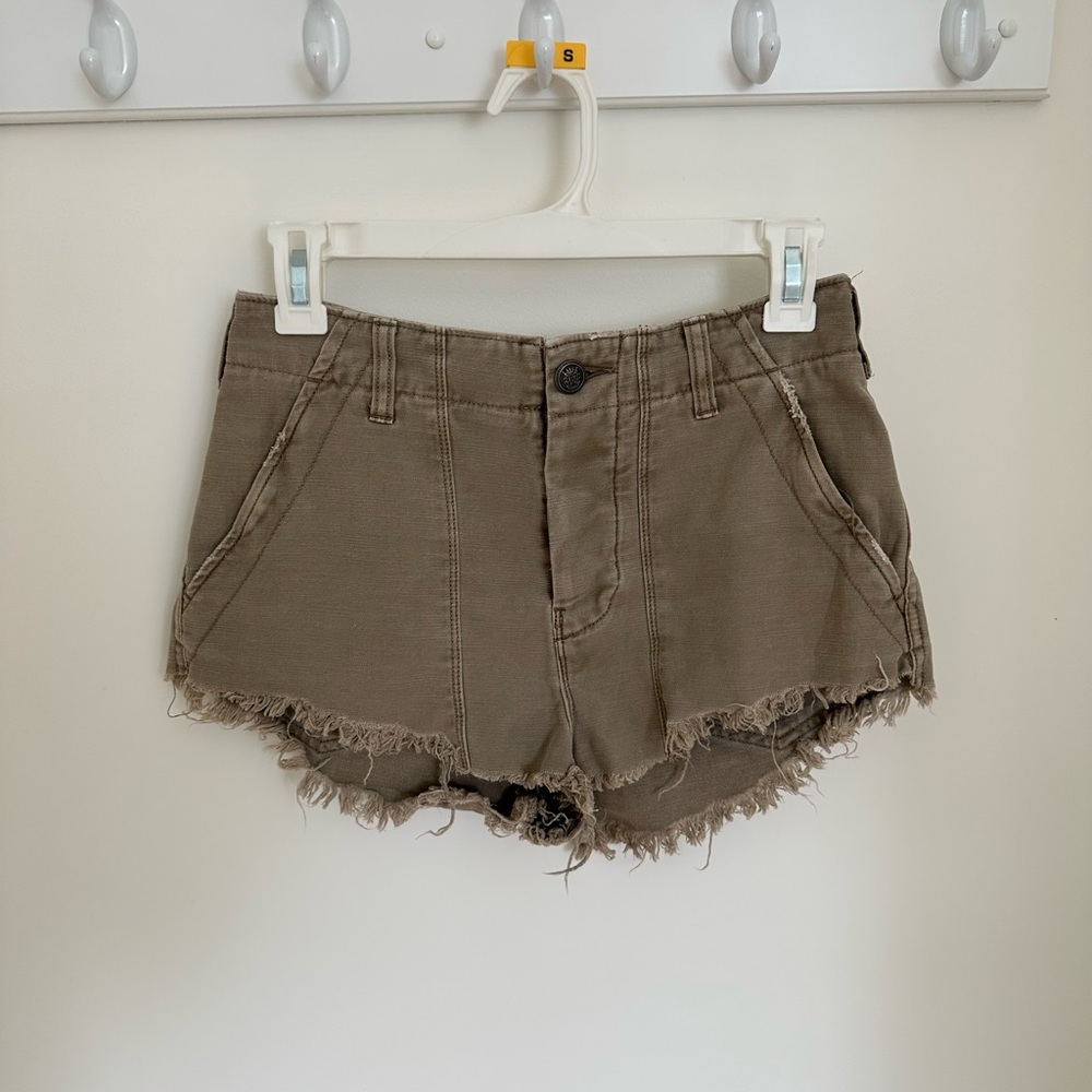 Free people Beige shorts